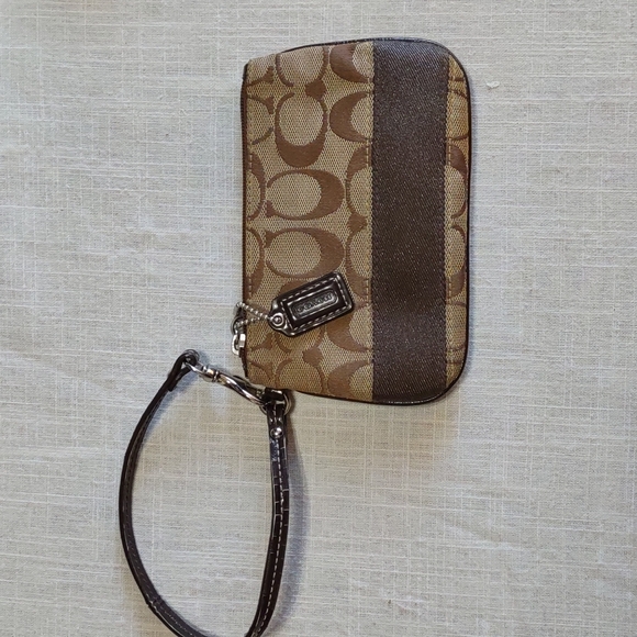 Coach Signature Canvas Wristlet - Picture 3 of 8